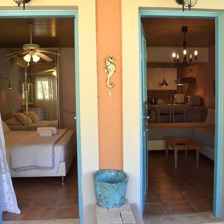 Simatos Αpartments & Studios Аргостолион Экстерьер фото