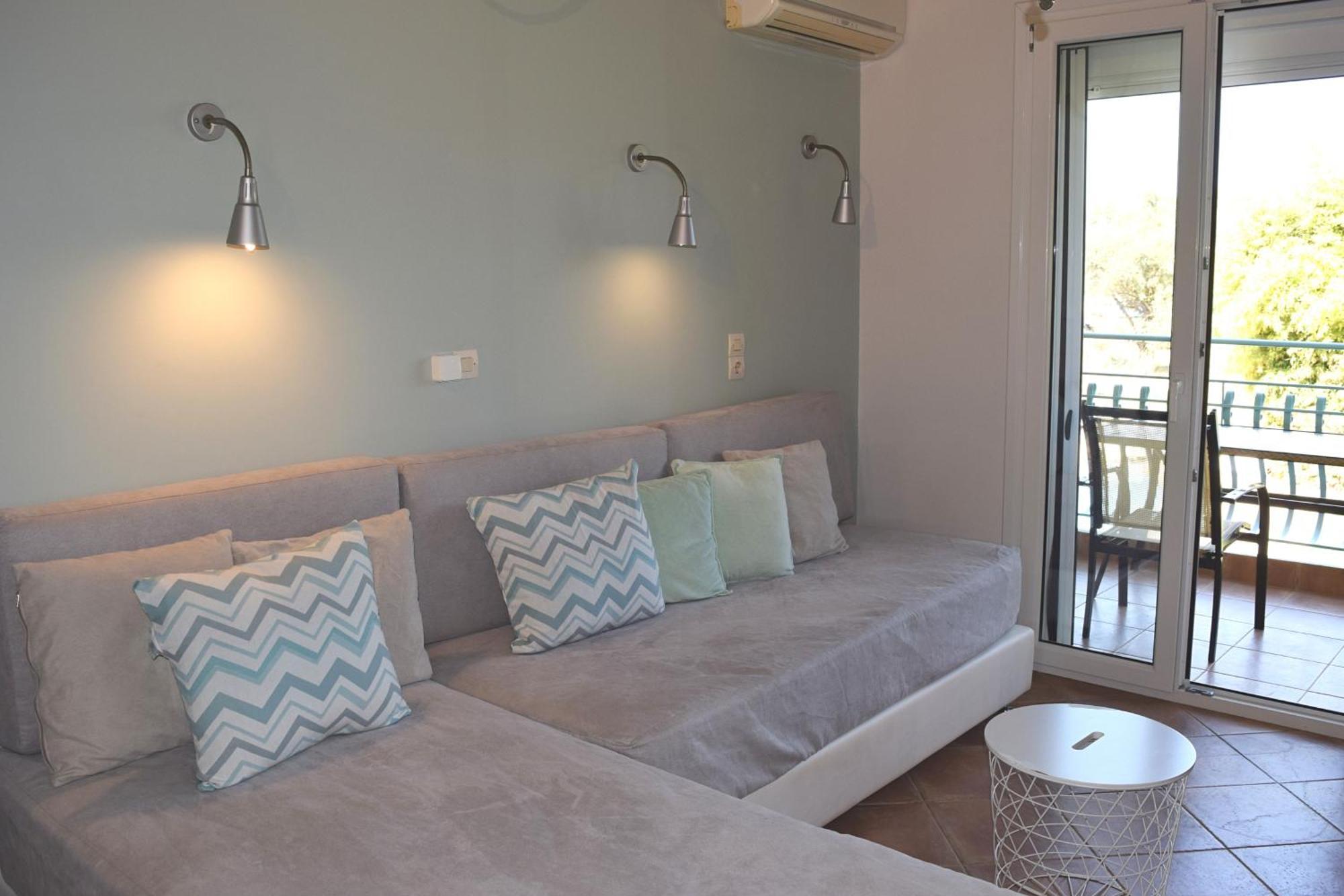 Simatos Αpartments & Studios Аргостолион Экстерьер фото