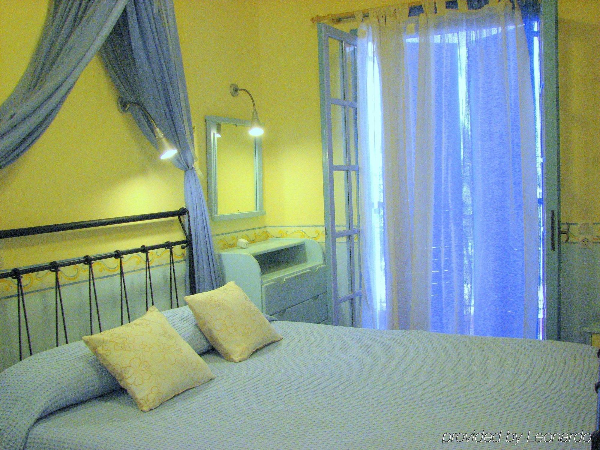 Simatos Αpartments & Studios Аргостолион Номер фото